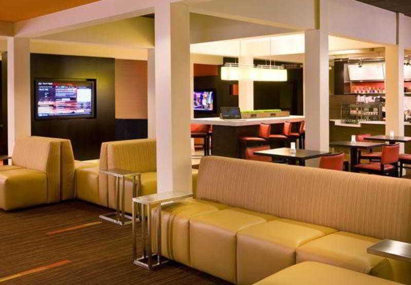 Готель Courtyard By Marriott Tucson Williams Centre Екстер'єр фото