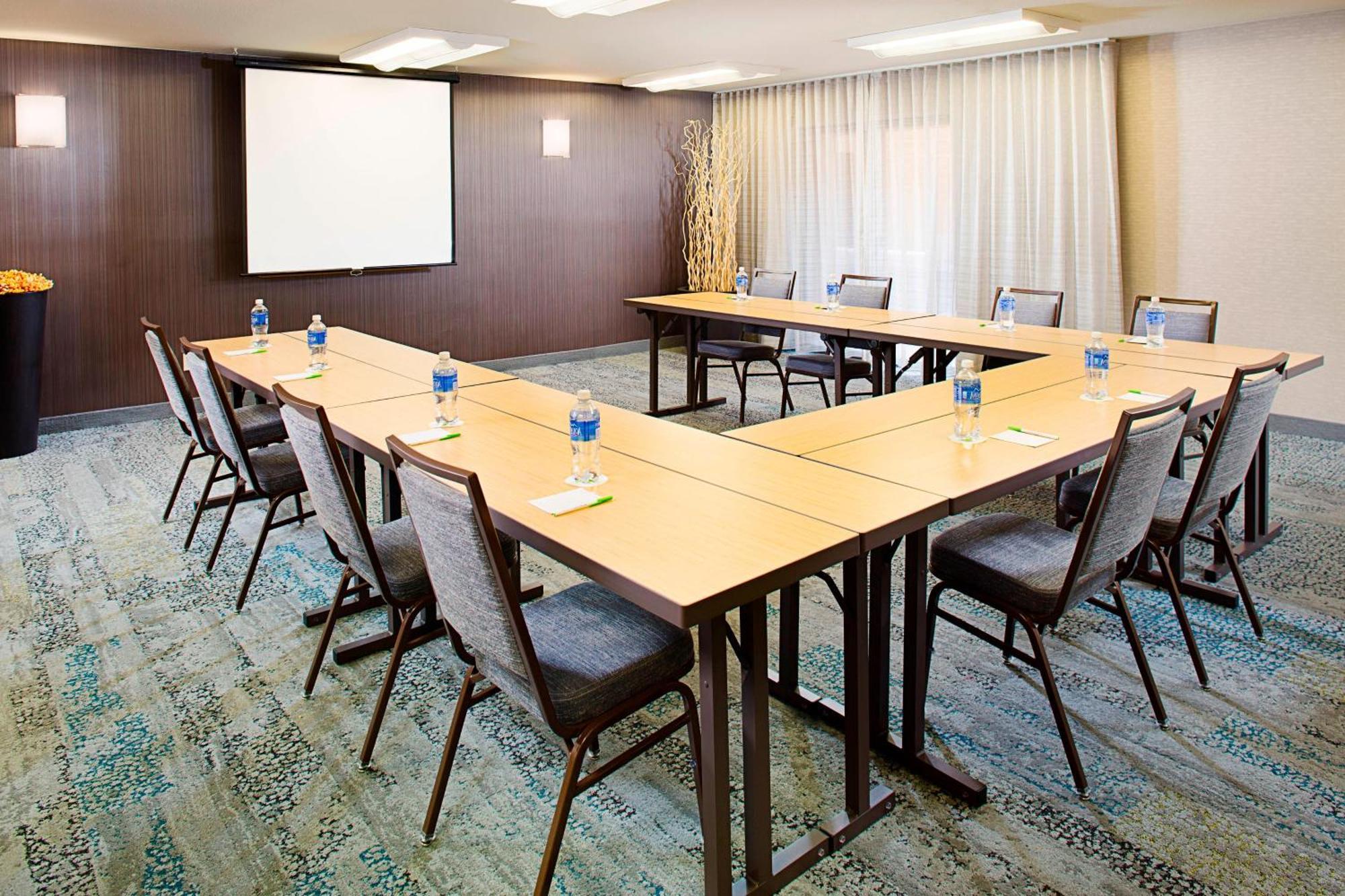 Готель Courtyard By Marriott Tucson Williams Centre Екстер'єр фото